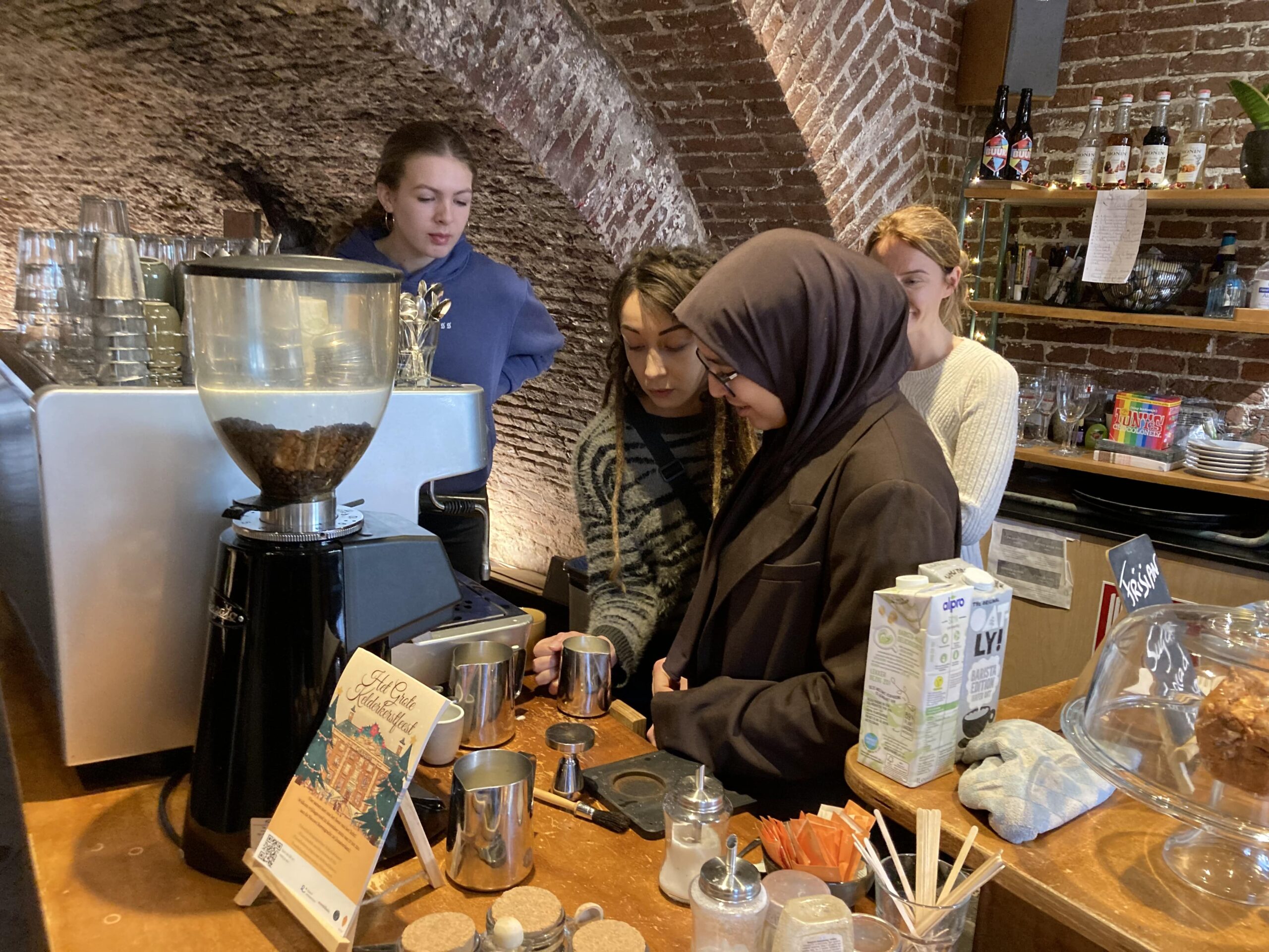 blend_community_café